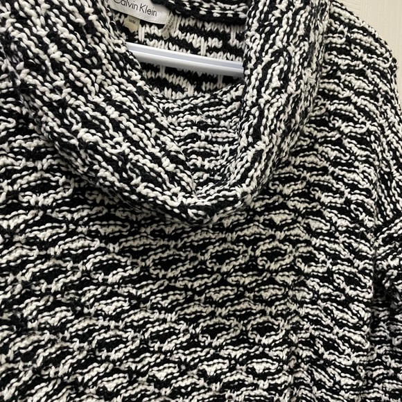 Calvin Klein Sweater. M Preloved - Picture 7 of 11
